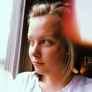 Meet your Posher, Annalise